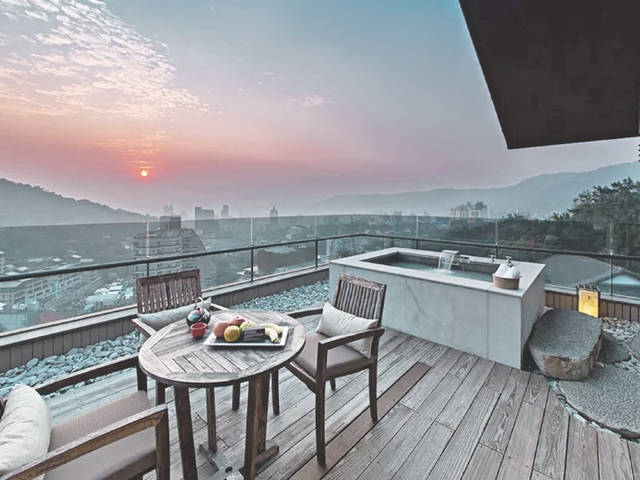 타이베이 컴플리트 & 베이터우 스파 리트리트